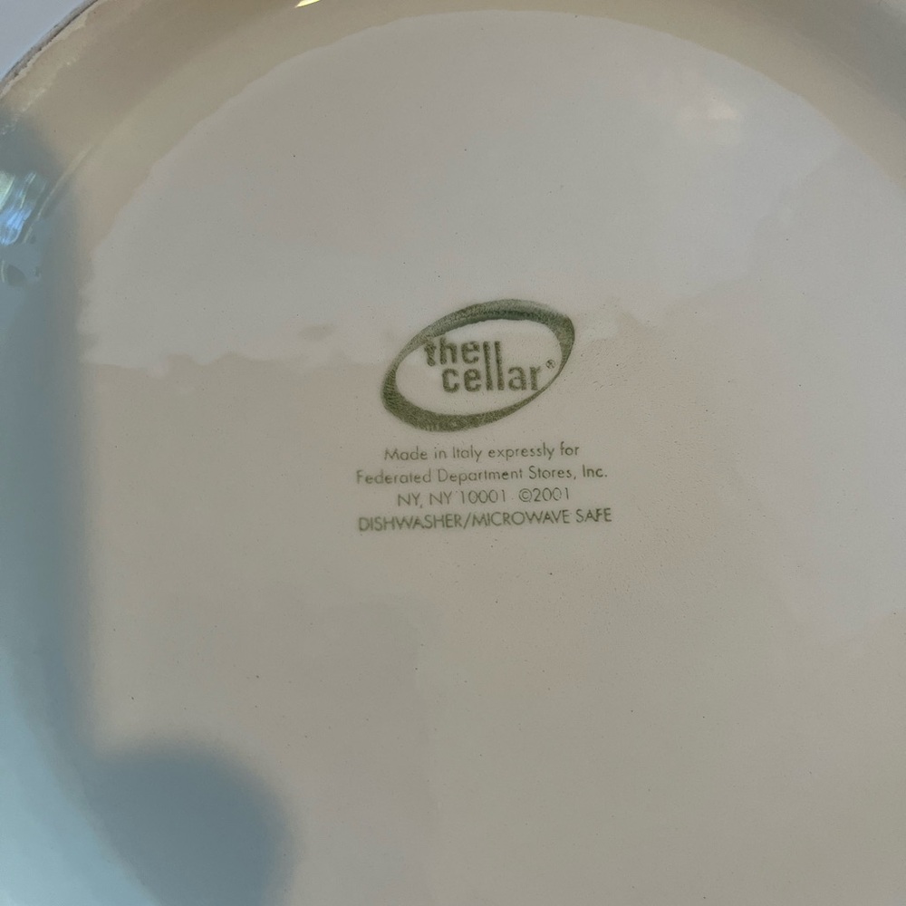Italian Ceramic Pasta Bowl with a Holiday Motif - Picture 8 of 10